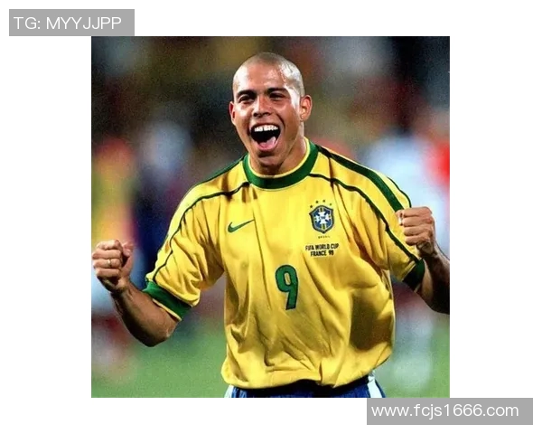 你最喜欢的足球明星是谁以及他在场上的精彩表现